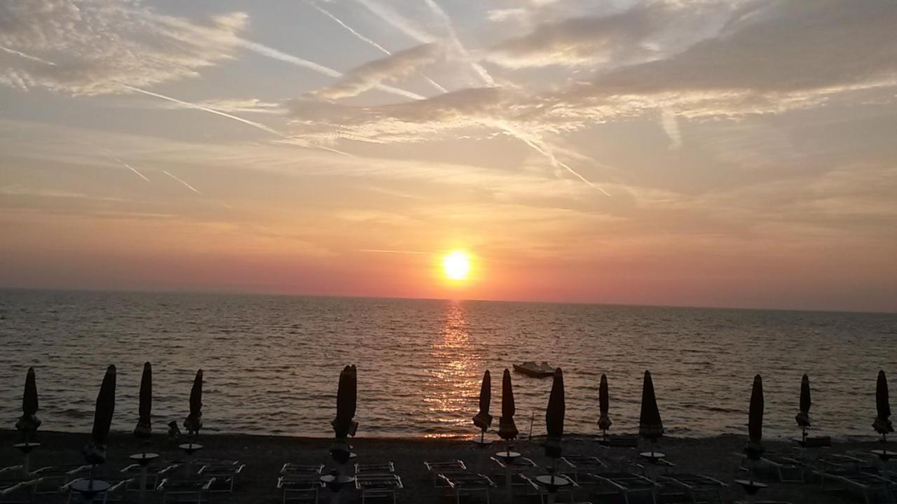 Alberto Quadrilocale A Soli 150M Dal Mare Marina di Castagneto Carducci Exterior foto